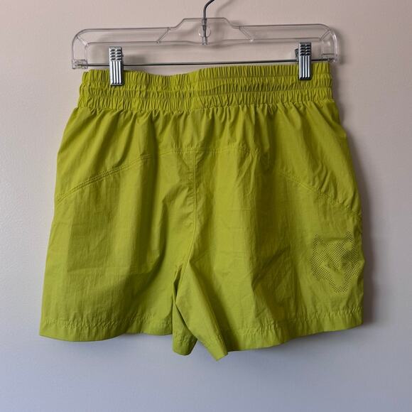 Greyson Women's Wind Ultra-Light High Waisted Short in Neon Green Size Small - Picture 2 of 6